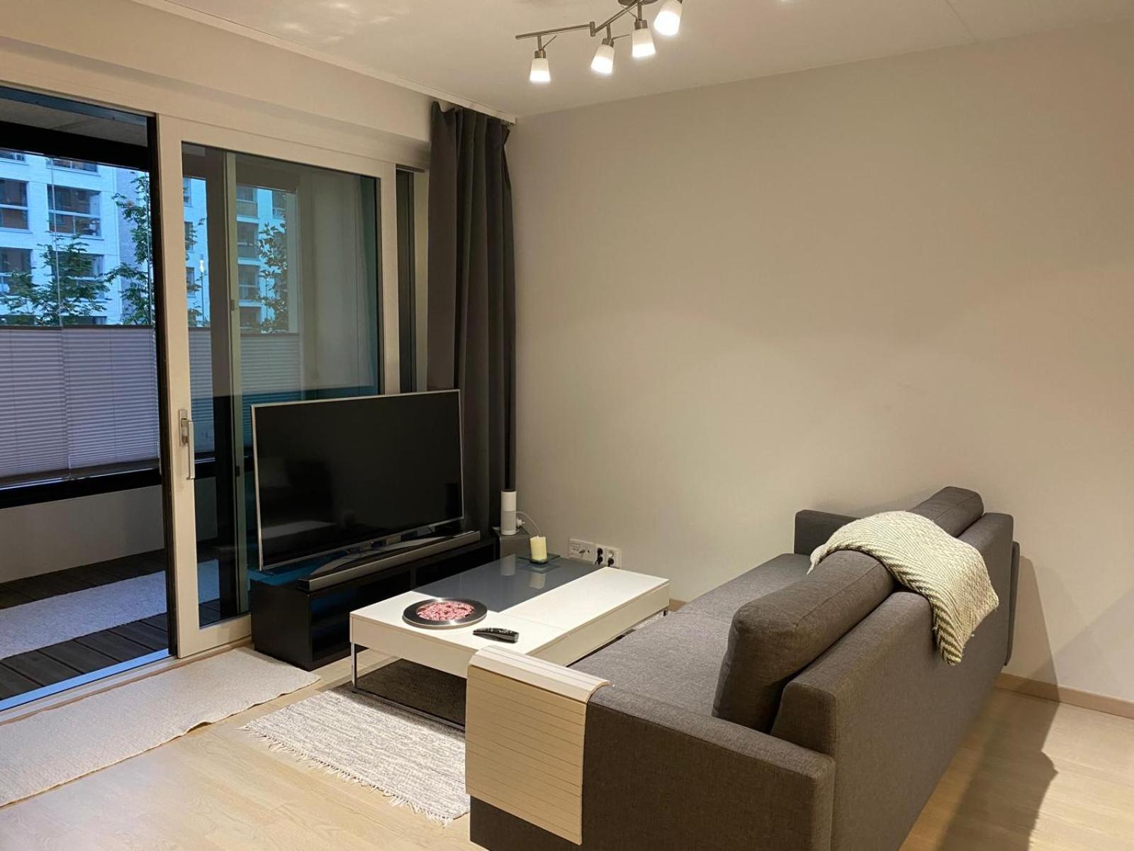 Apartamento New And Stylish By The Sea In Jatkasaari, Parking And Balcony